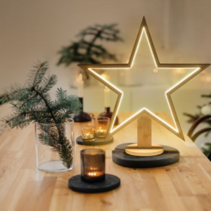 Šviečianti įv. spalvomis LED žvaigždė, 55 cm